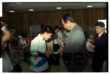 충북장학금전수 및 영동장학금전달 사진